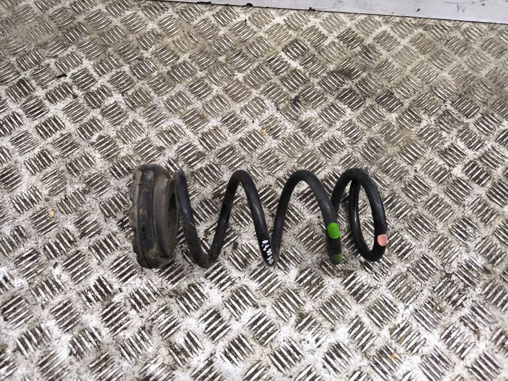 Rear coil spring – right