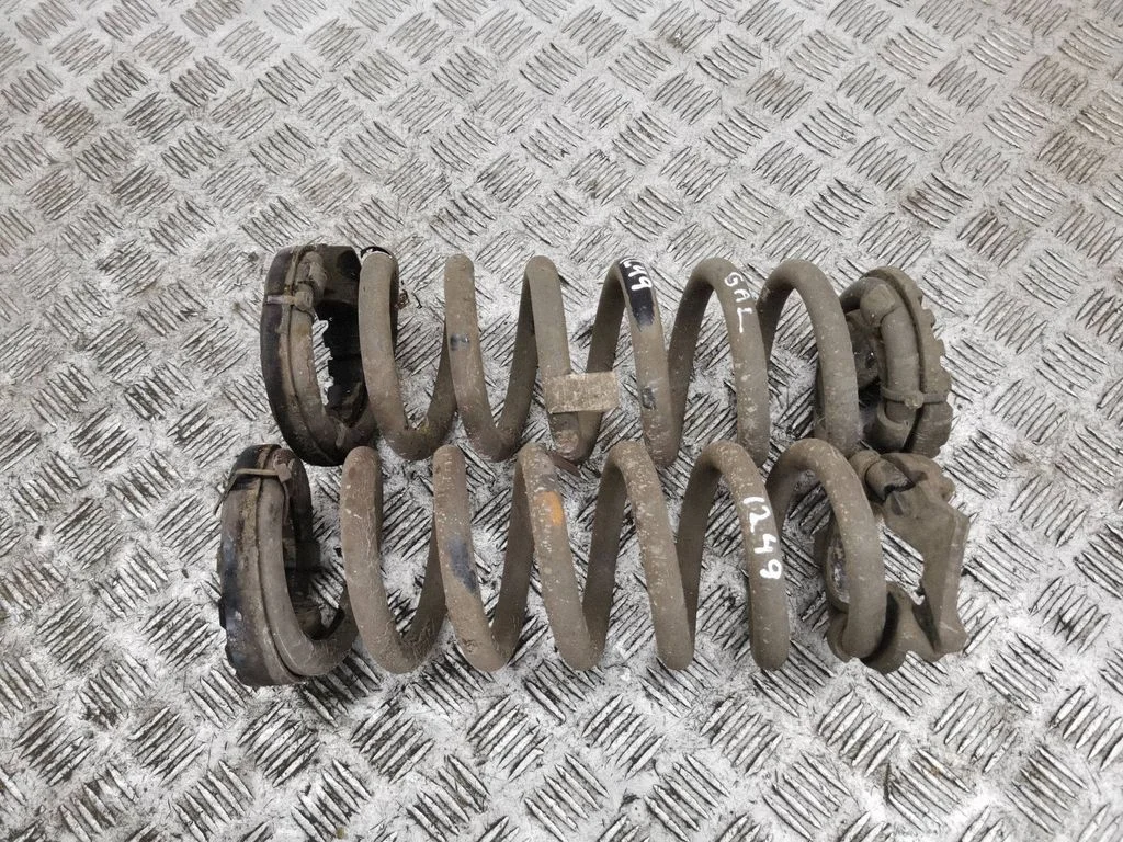 Rear coil spring FK725B749HB