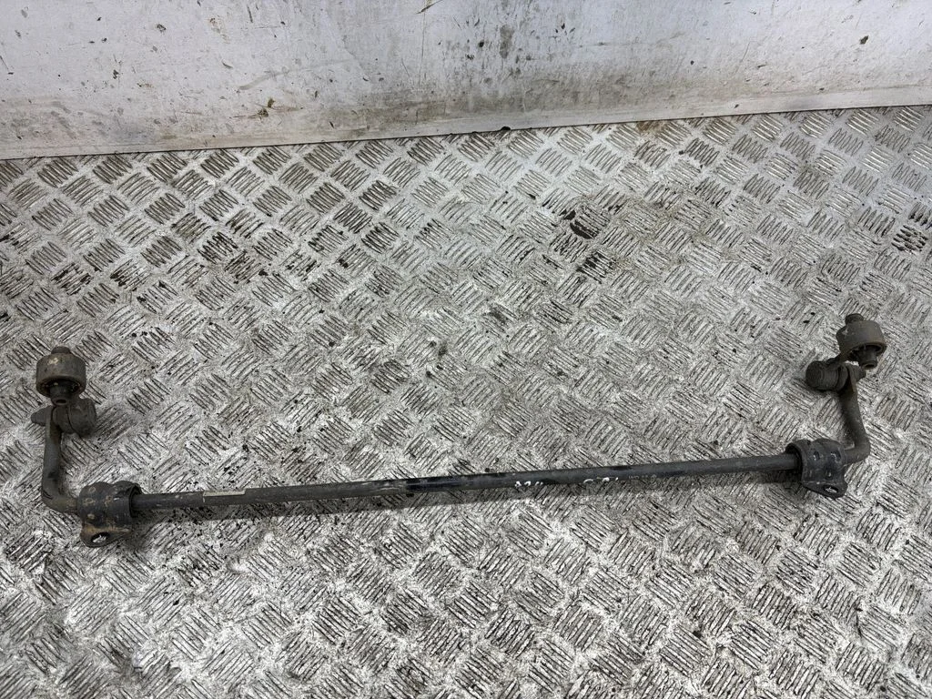 Rear anti-roll bar/sway bar 55510CM000