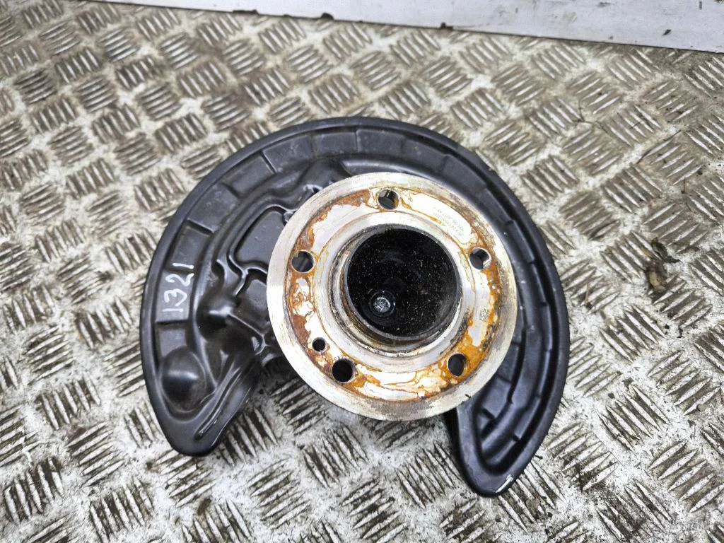Rear wheel hub A2473560200