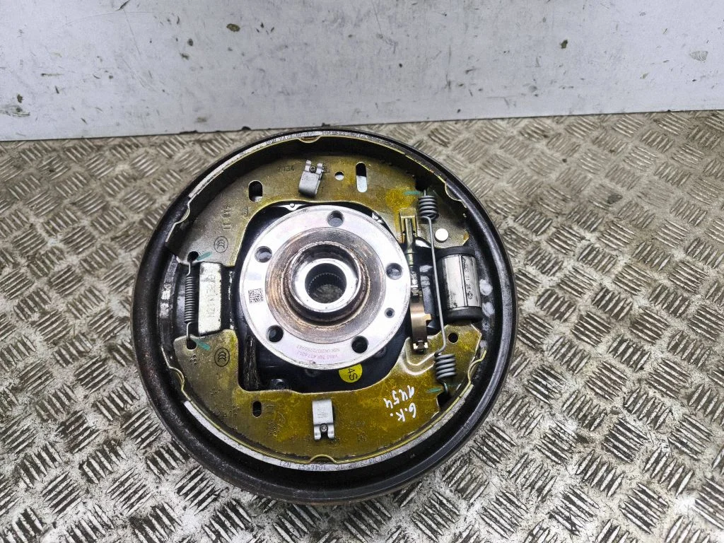 Rear wheel hub 1EA435N
