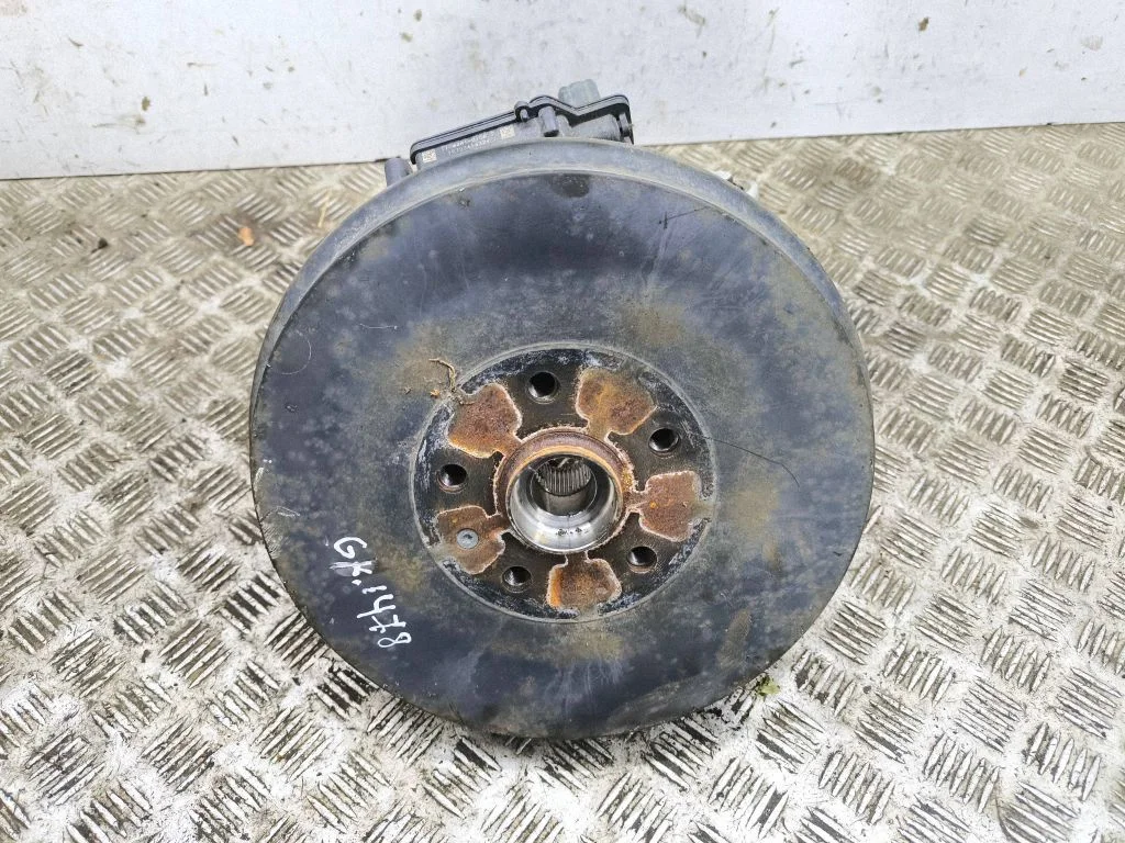 Rear wheel hub 1EA609075