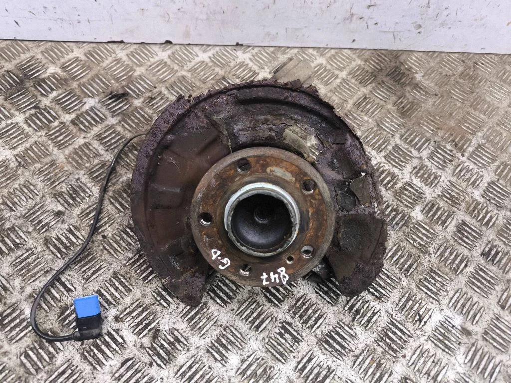 Rear wheel hub – Mercedes-Benz B-Class W246 W242 (2011-2017)