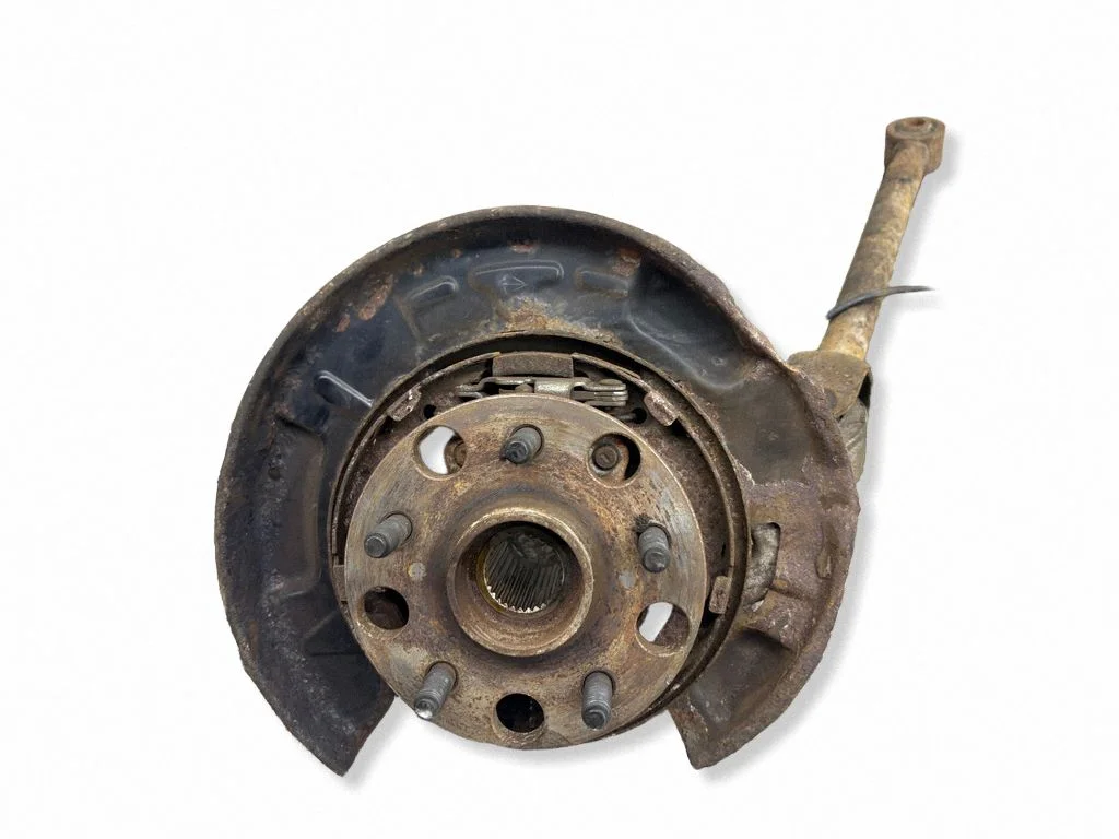 Tagumine rumm – Lexus IS 220D-250-350 (2006-2013)