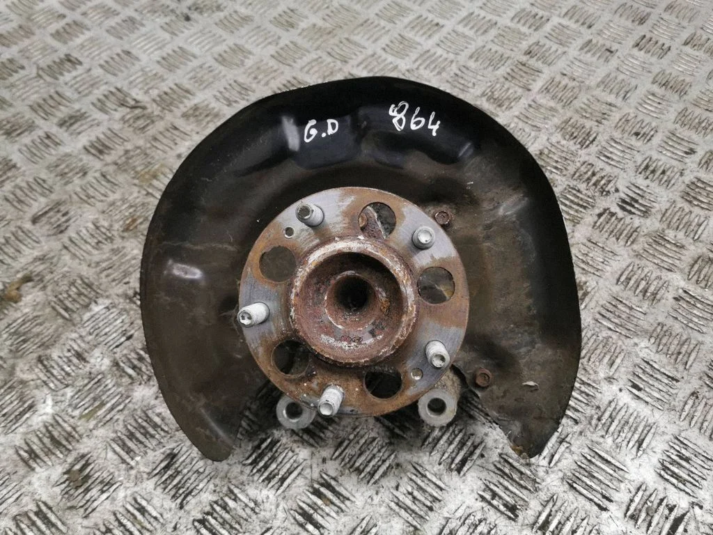 Rear wheel hub 52706G2200
