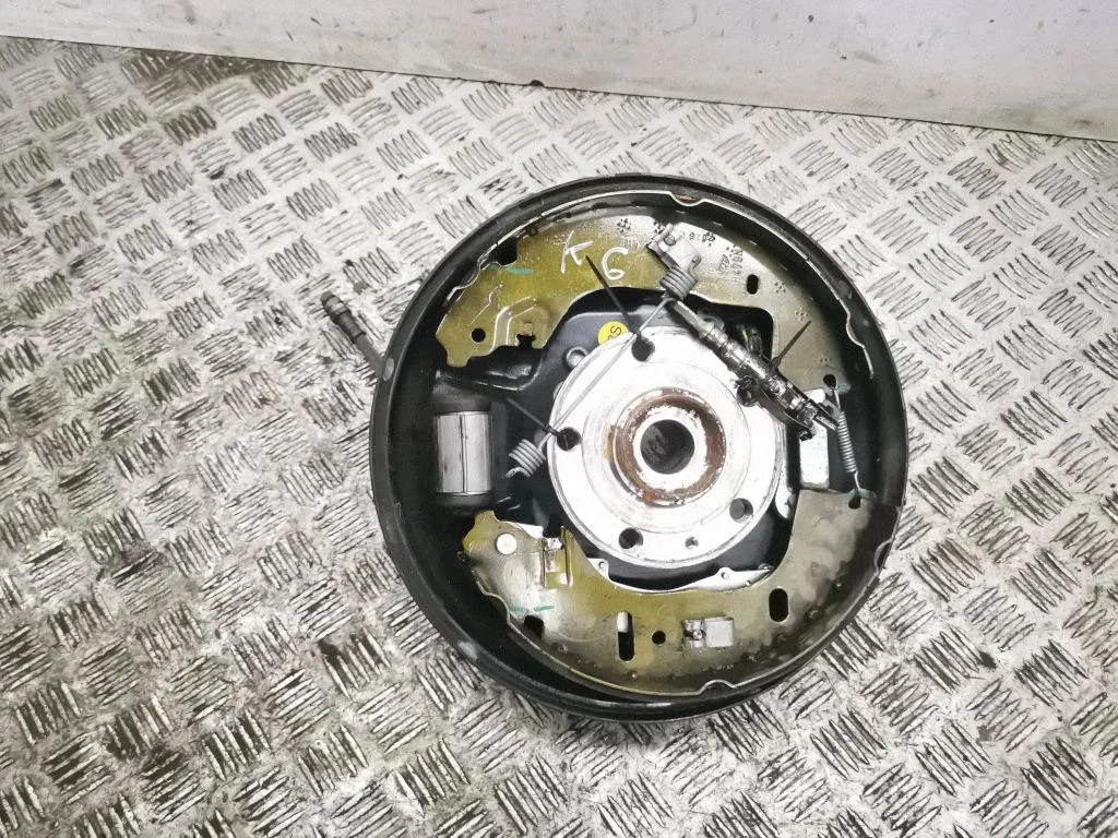 Rear wheel hub 1EA609075