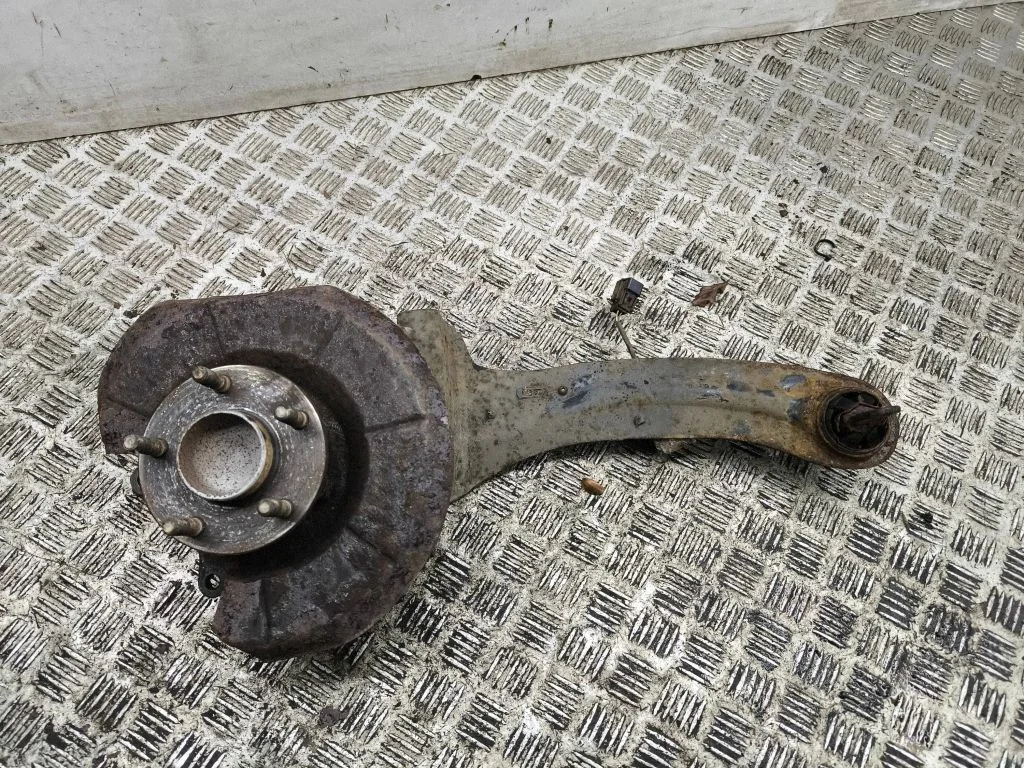 Rear wheel hub 13007275