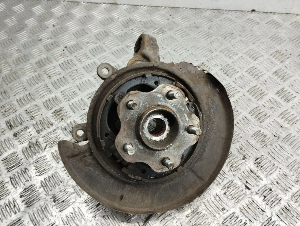 Rear wheel hub – Nissan Murano Z50 (2002-2008)