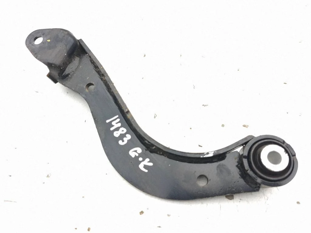 Rear upper control arm/wishbone – left