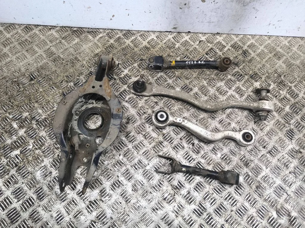 Rear upper control arm/wishbone – Lexus IS III XE30 (2013-2020)