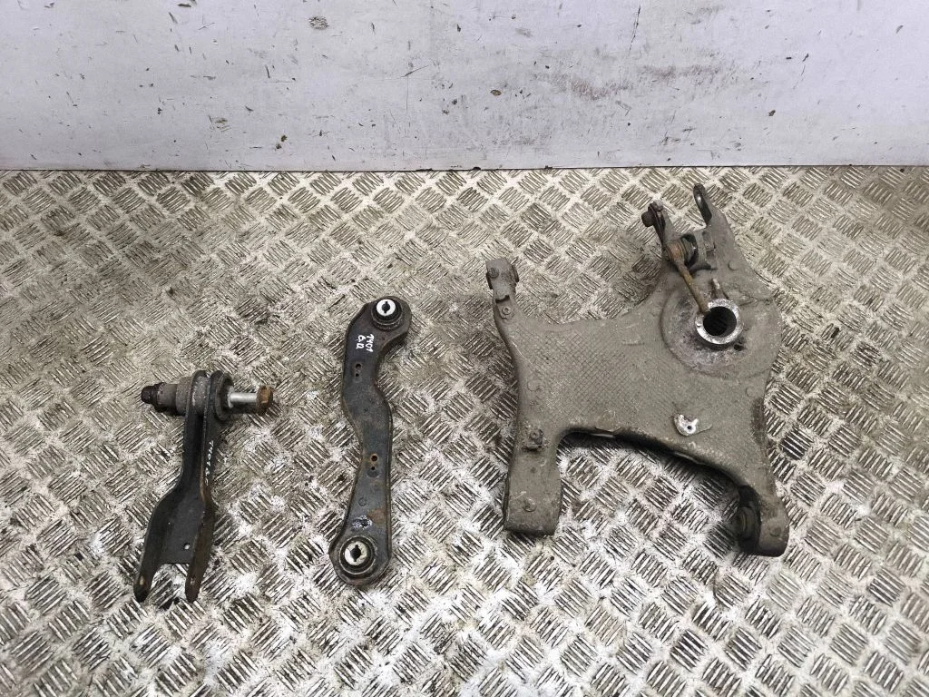 Rear upper control arm/wishbone HK835500AC