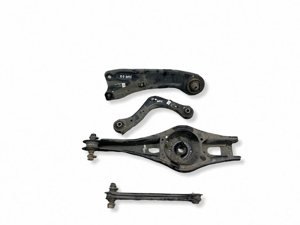 Rear upper control arm/wishbone 55101G2100