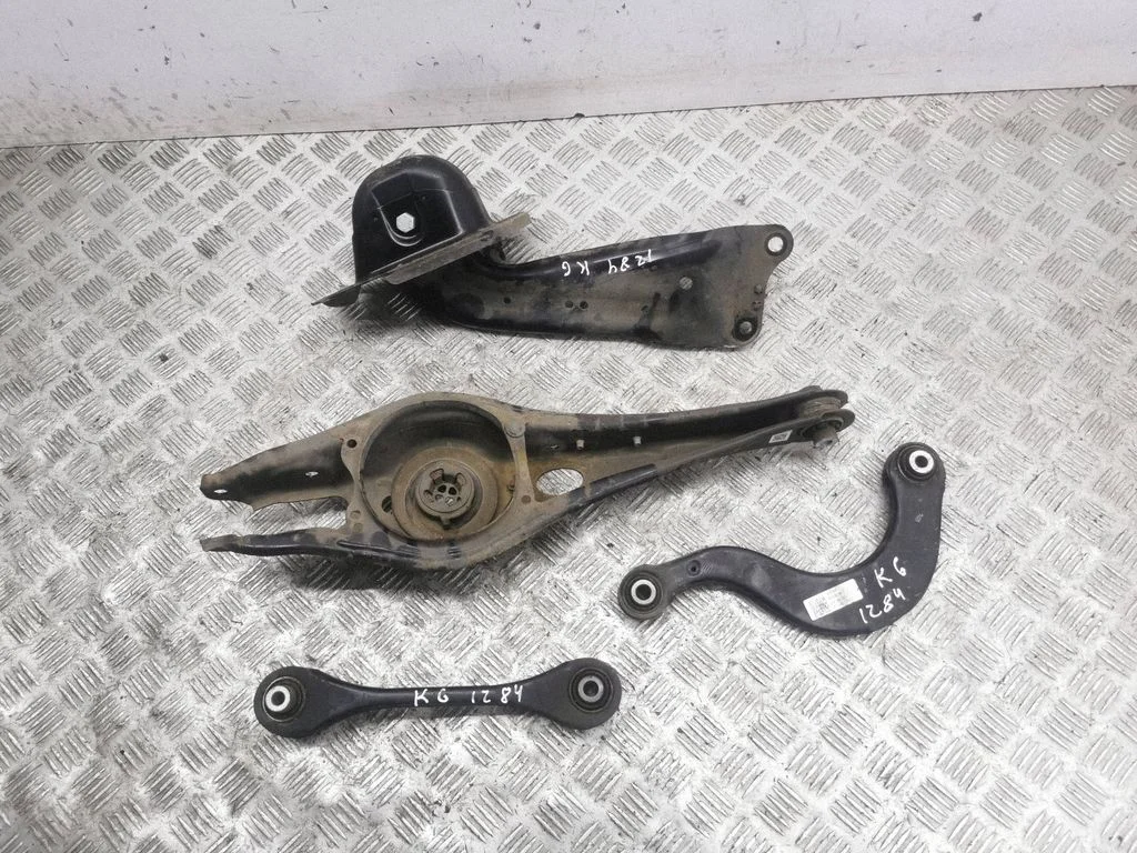 Rear upper control arm/wishbone 5Q0505323C