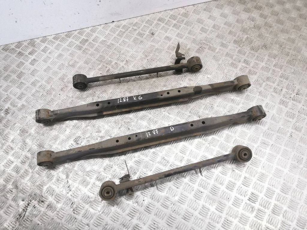 Rear upper control arm/wishbone