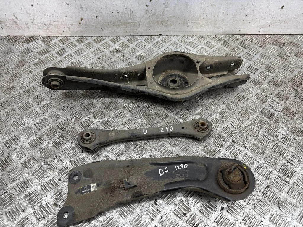 Rear upper control arm/wishbone – KIA Niro (2016-2022)
