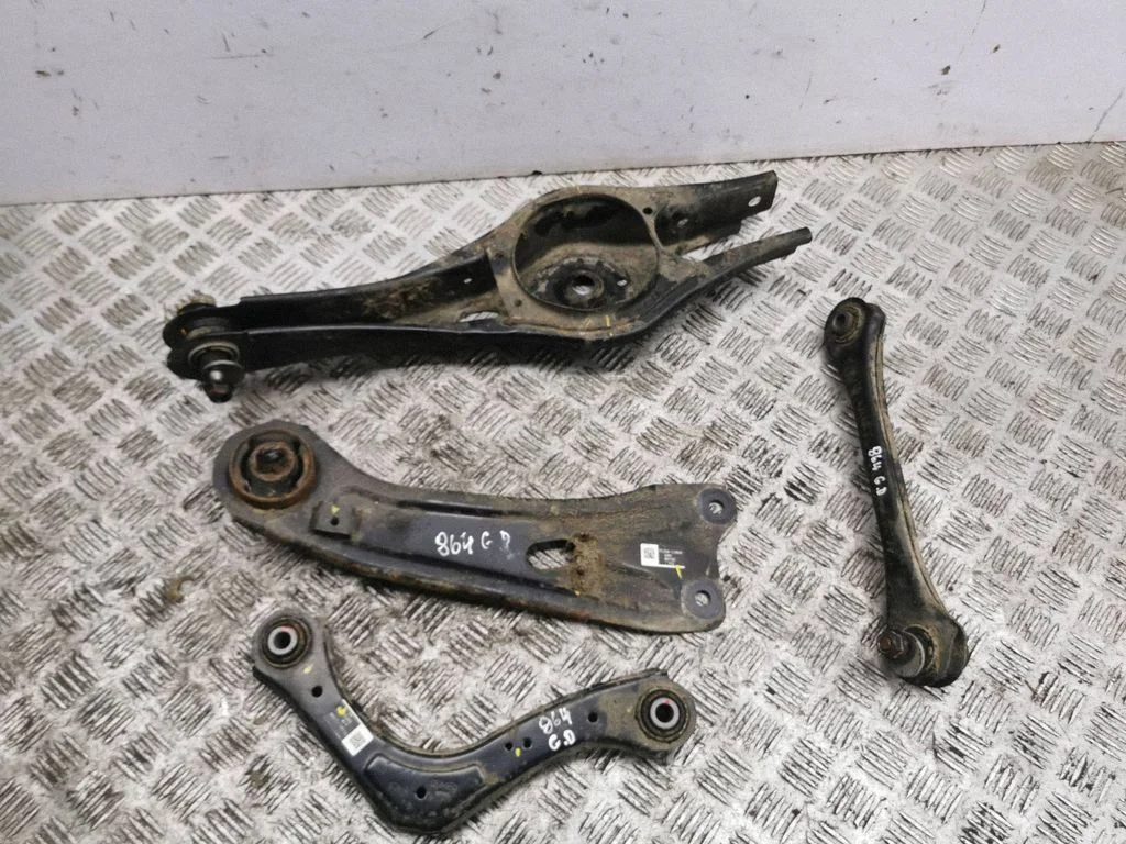 Rear upper control arm/wishbone 55280G2000