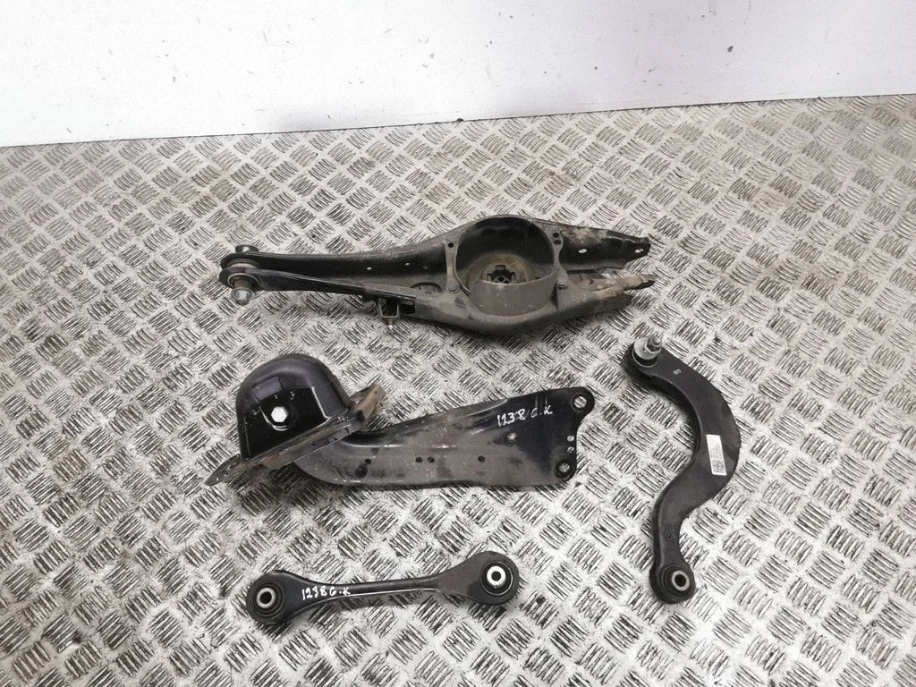 Rear upper control arm/wishbone – Volkswagen e-Golf (2014-)