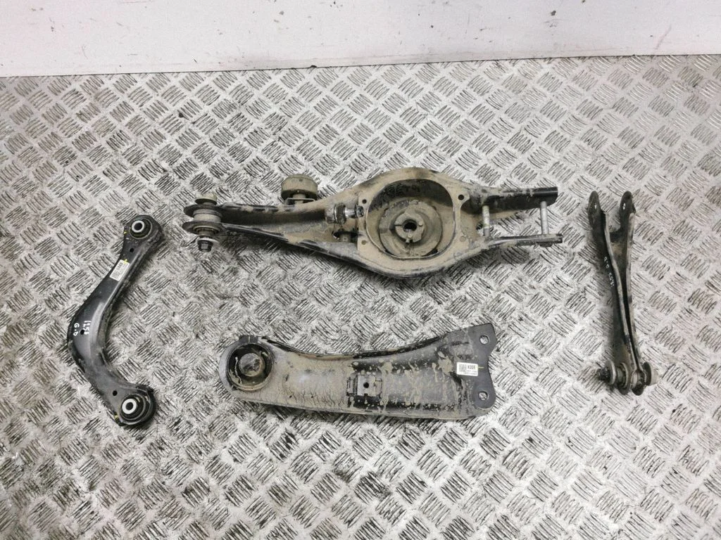 Rear upper control arm/wishbone – KIA Niro (2022-)