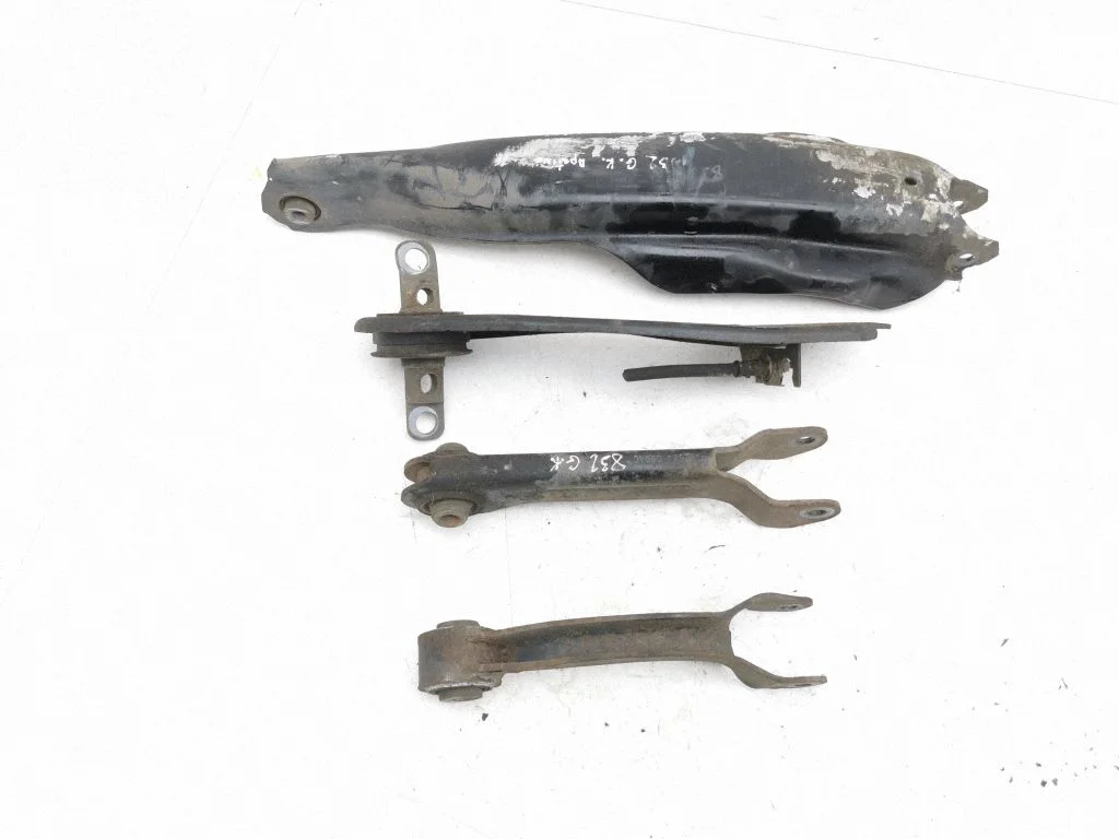 Tagumine ülemine õõtshoob – Jeep Grand Cherokee (2010-2021)