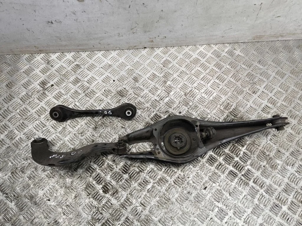 Rear upper control arm/wishbone 5WA505311A