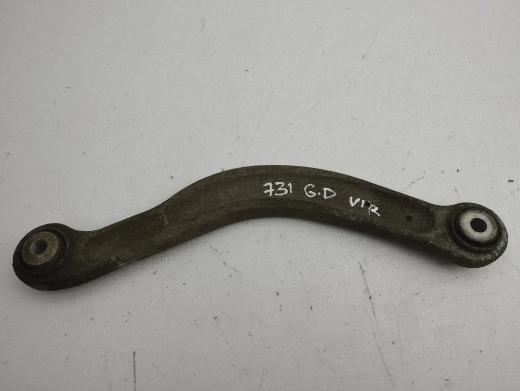 Rear upper control arm/wishbone – right