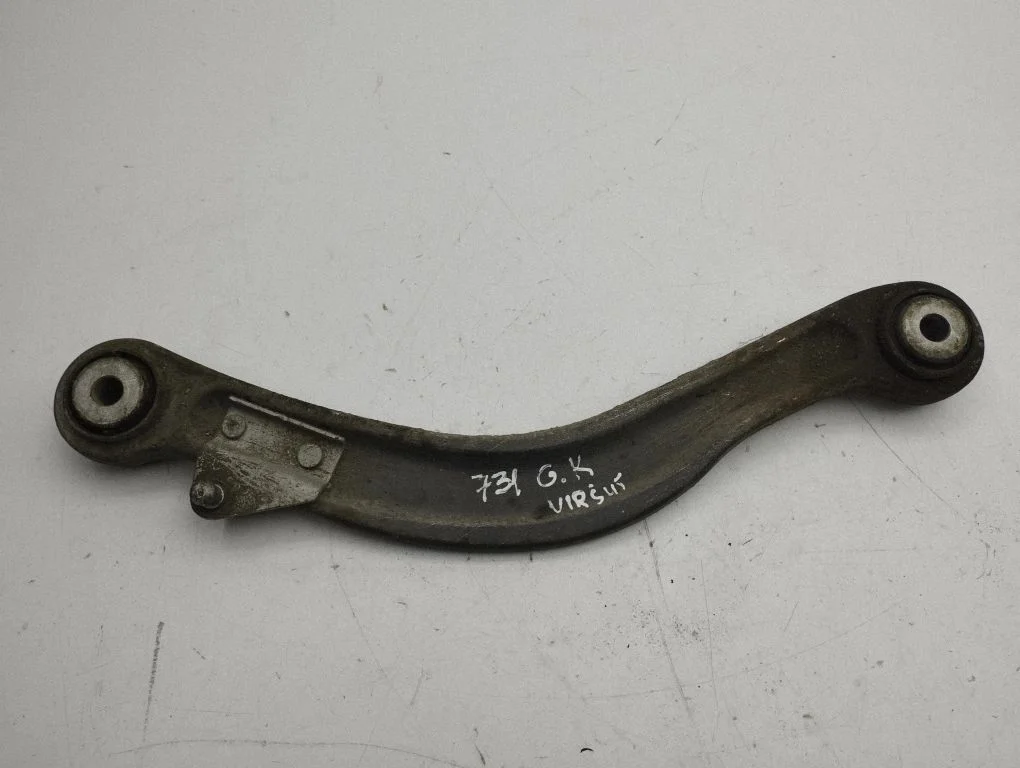 Rear upper control arm/wishbone – left