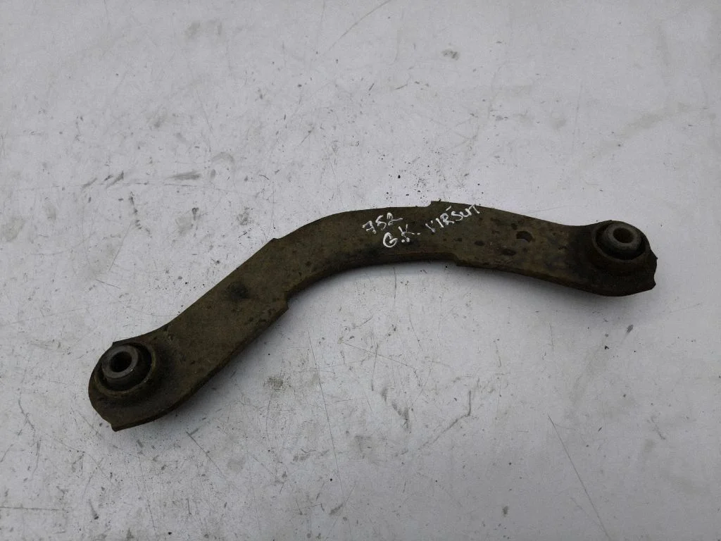 Rear upper control arm/wishbone – left