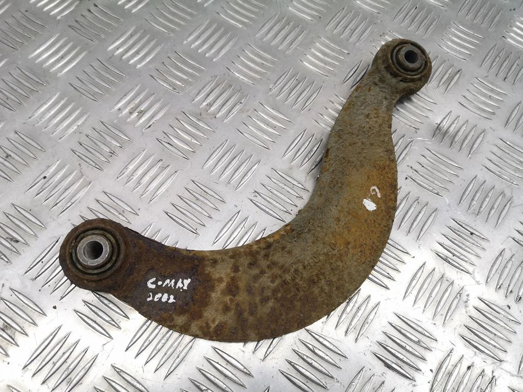 Rear upper control arm/wishbone – right