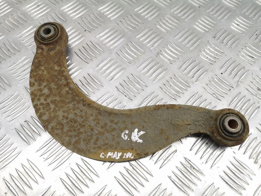 Rear upper control arm/wishbone – left
