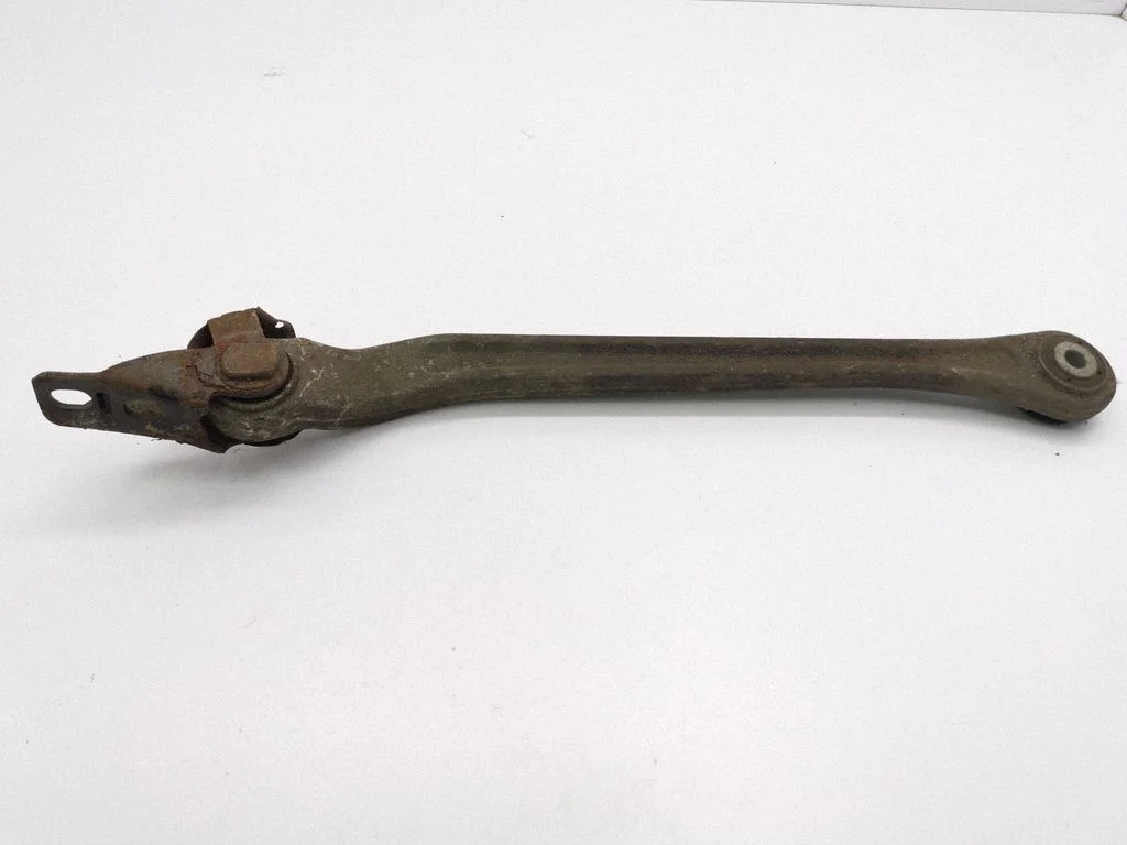 Rear upper control arm/wishbone – left