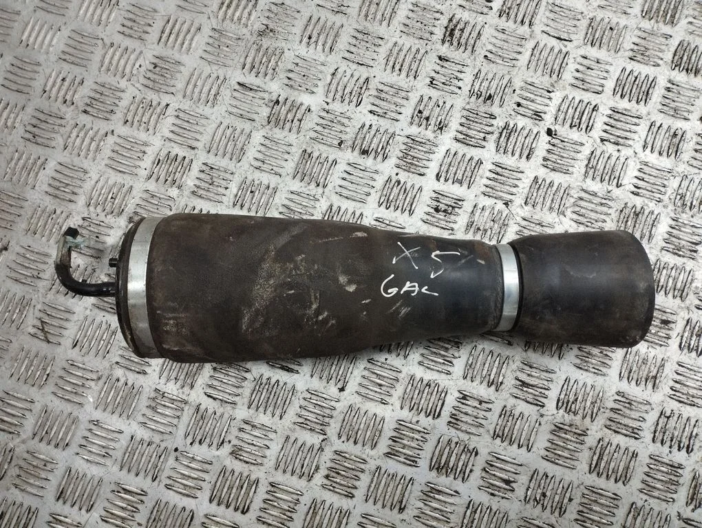 Aizmugurējais pneimatiskais (gaisa) spilvens 626110571