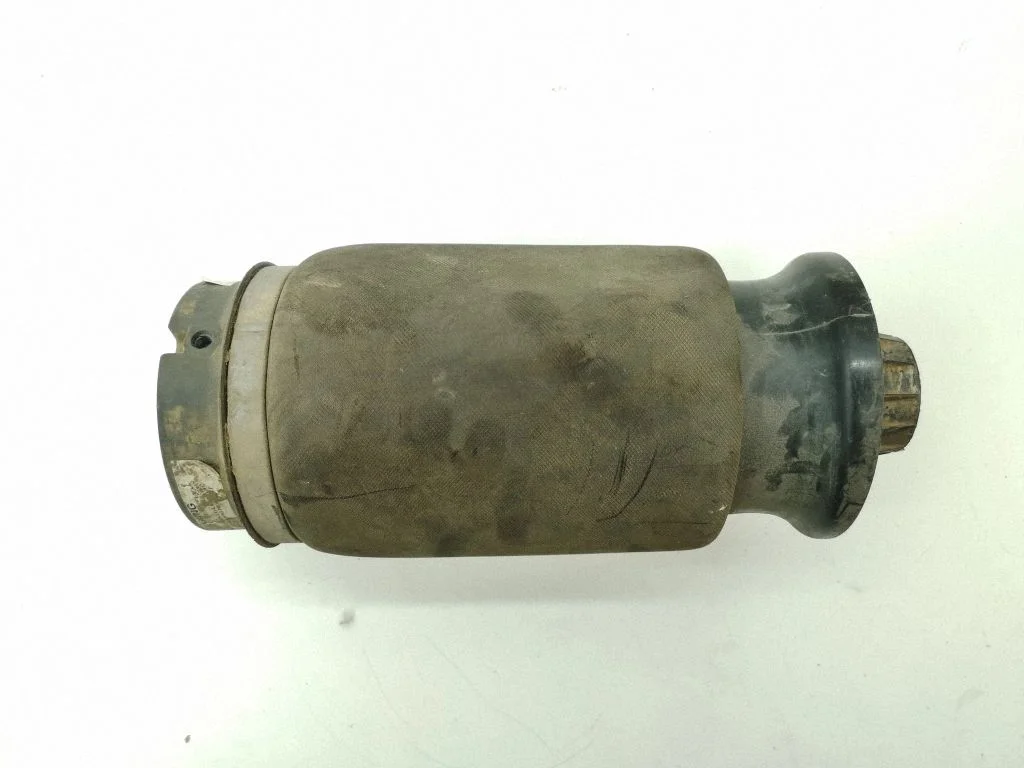 Tagumine õhkvedrustuse padi A1643200625