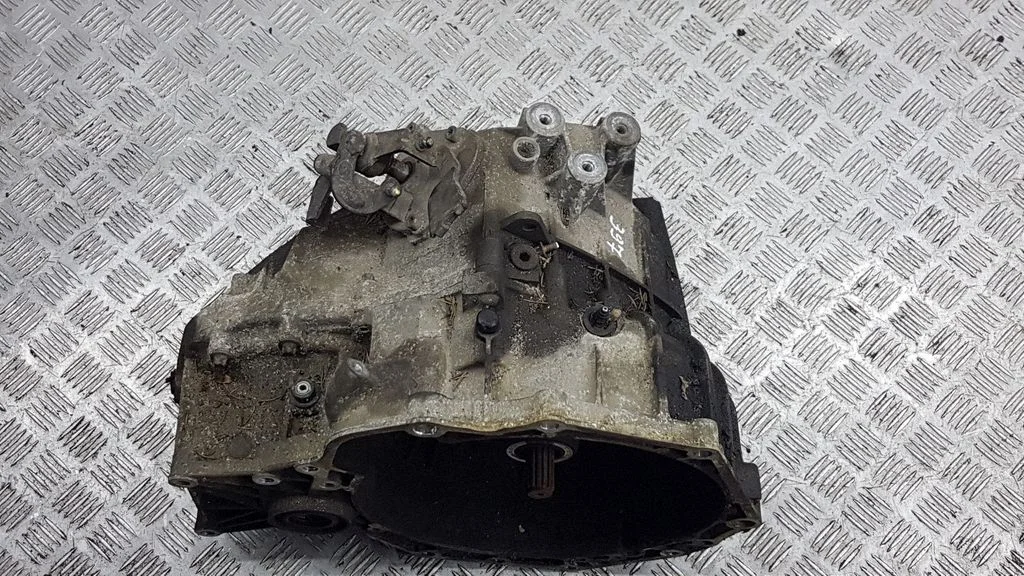 Manual 5 speed gearbox 5495775