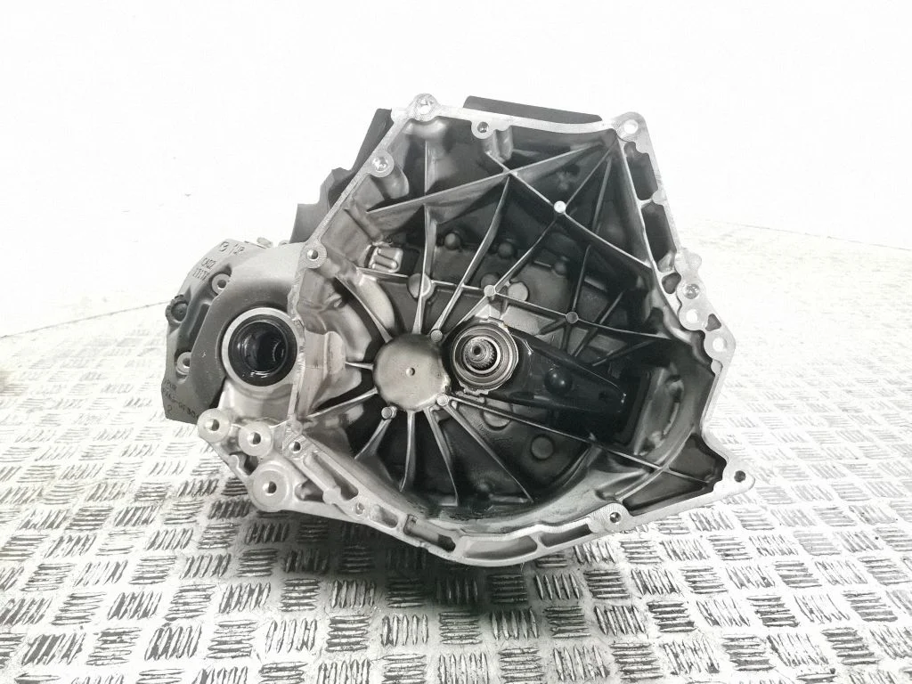 Manual 6 speed gearbox N2A3B