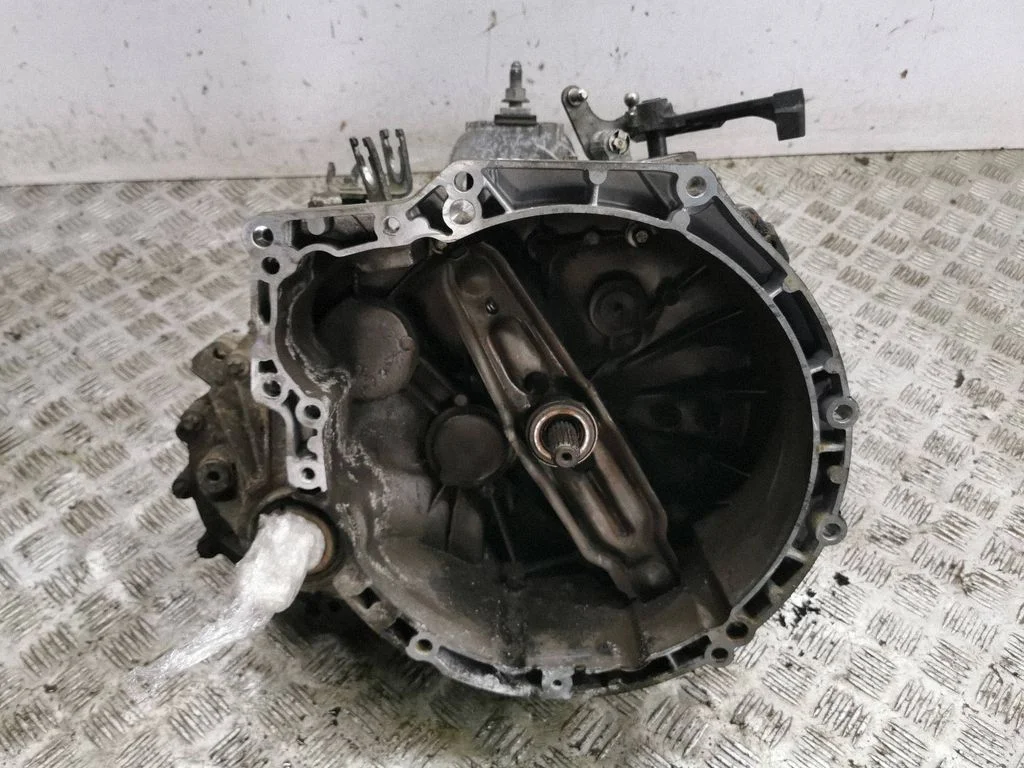 Mehaaniline 6-käiguline käigukast 7595839