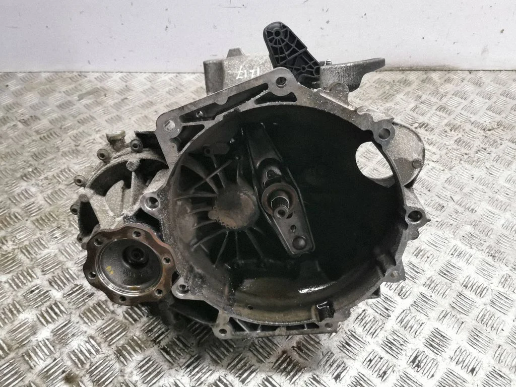 Manual 6 speed gearbox