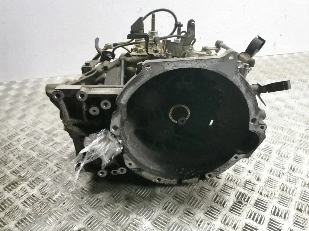 Manual 6 speed gearbox – Mitsubishi Outlander (2007-2012)