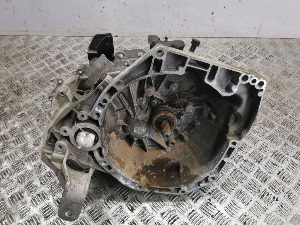 Manual 6 speed gearbox TL4169