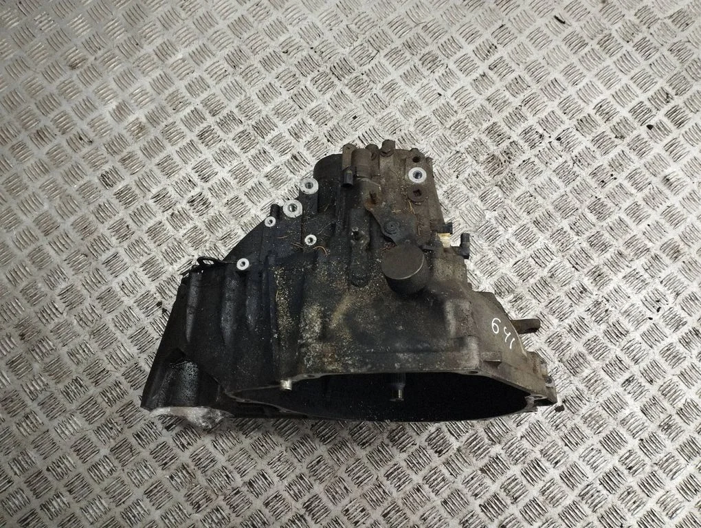 Manual 6 speed gearbox 7GF0