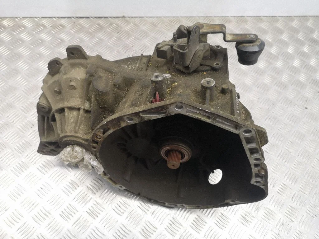 Mehāniskā 6 pārnesumu ātrumkārba TCG047200038