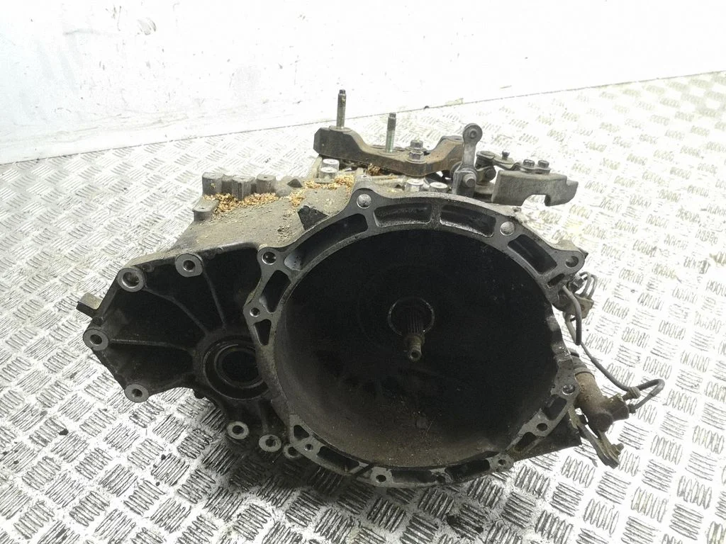 Manual 6 speed gearbox
