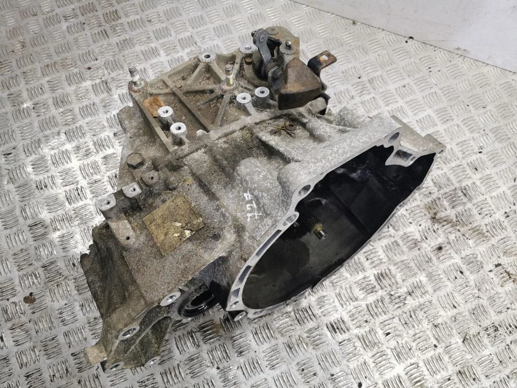 Manual 6 speed gearbox