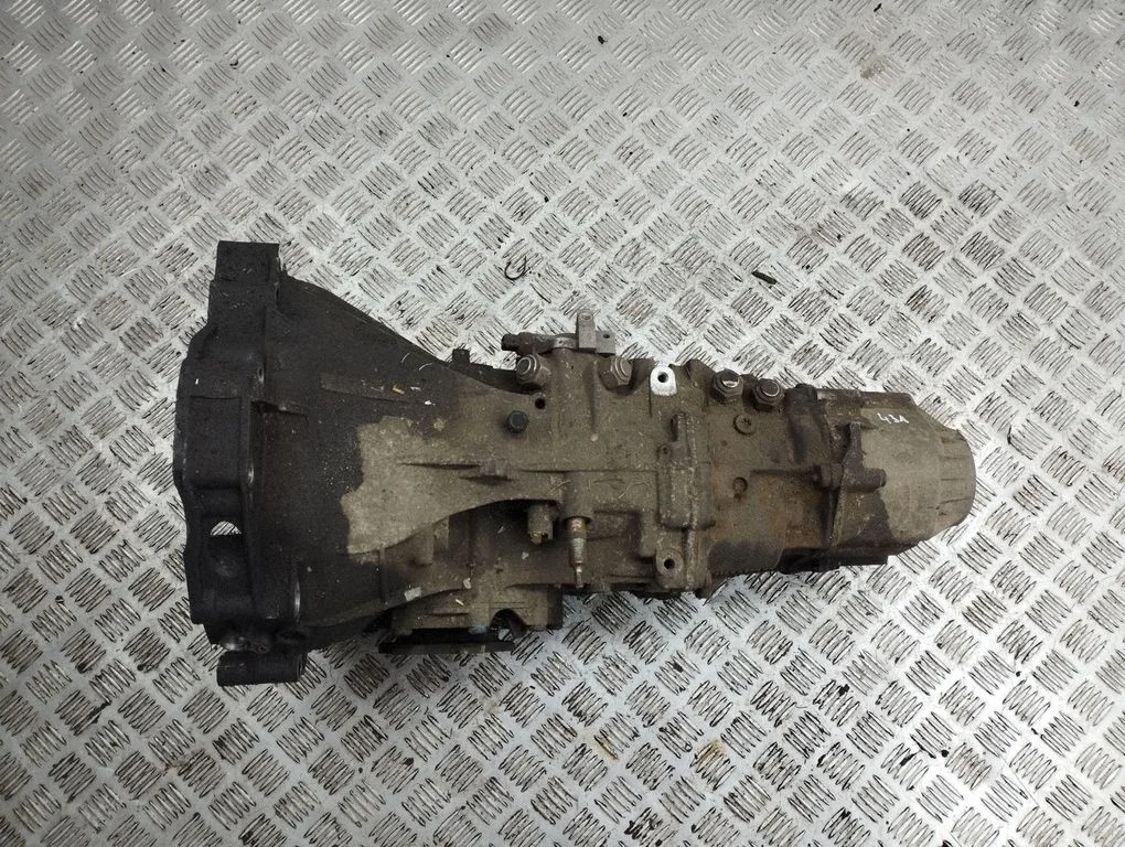 Manual 6 speed gearbox