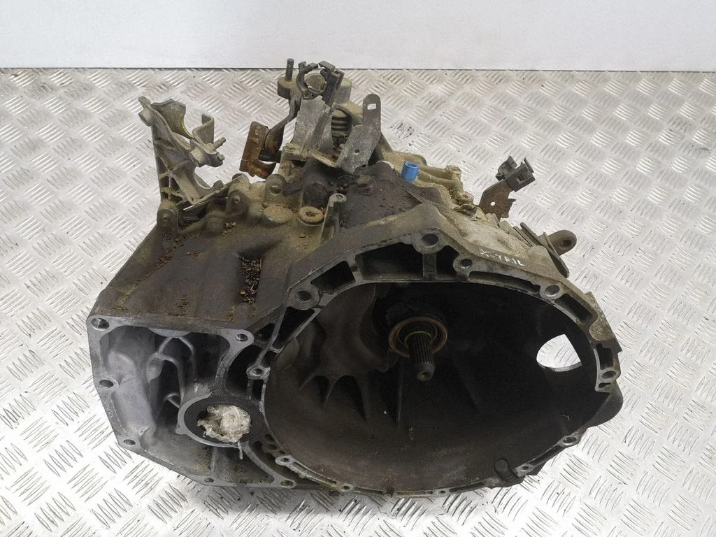 Manual 6 speed gearbox