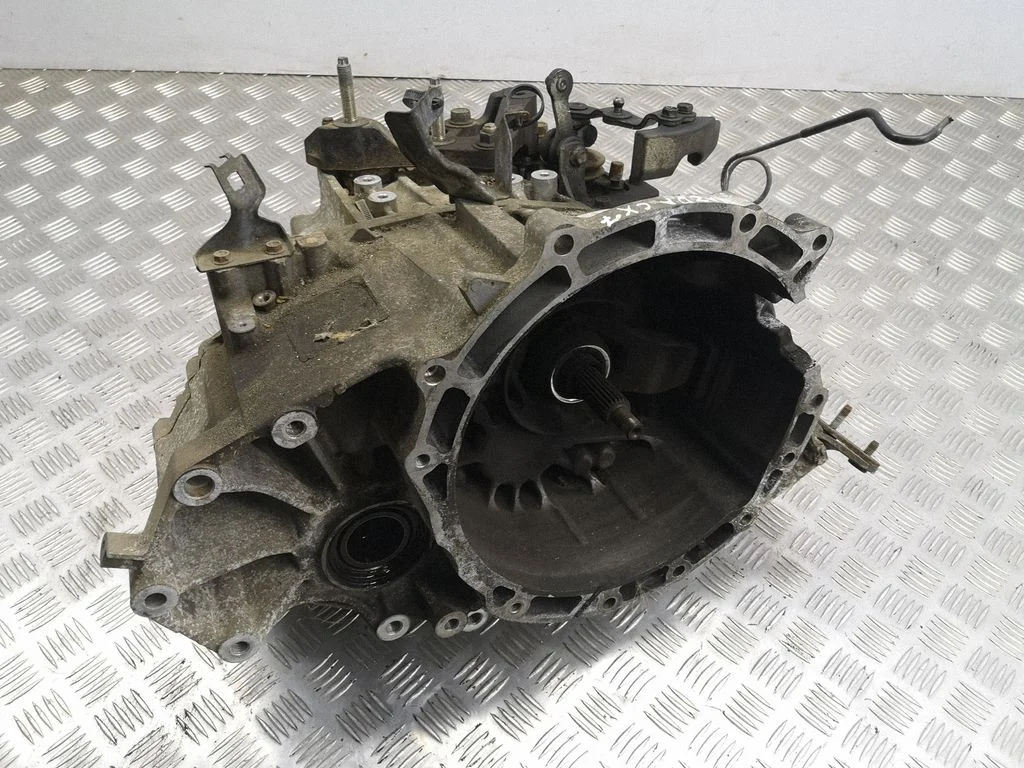 Manual 6 speed gearbox