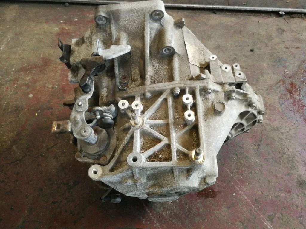 Manual 6 speed gearbox