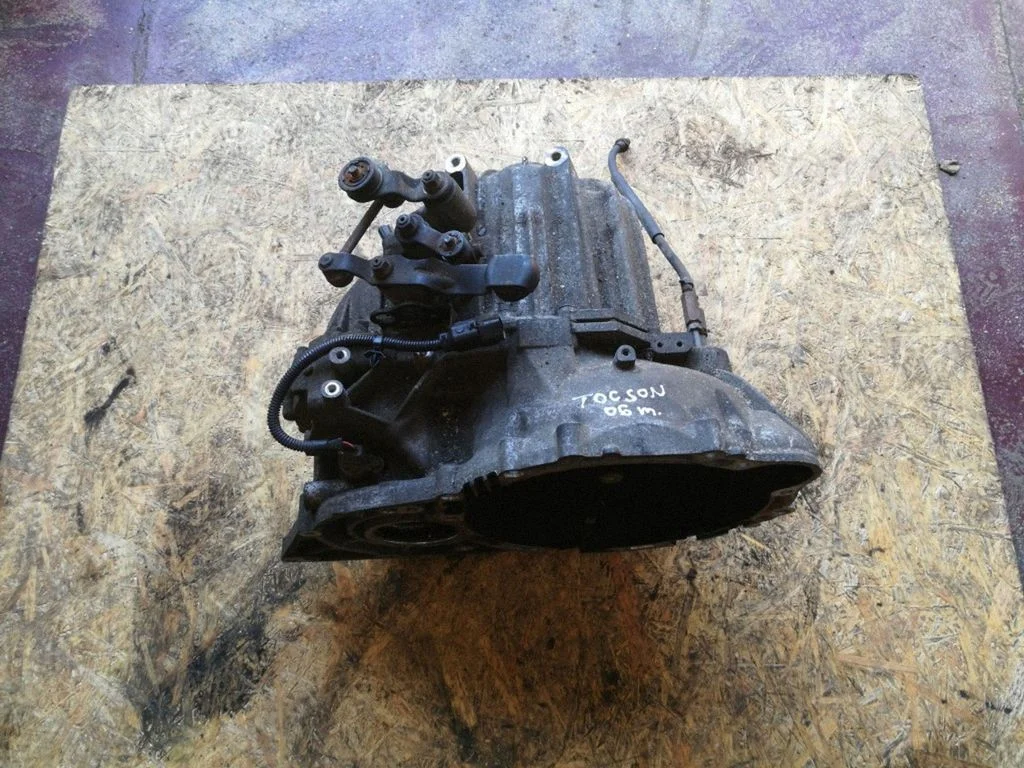 Manual 6 speed gearbox M5GF2