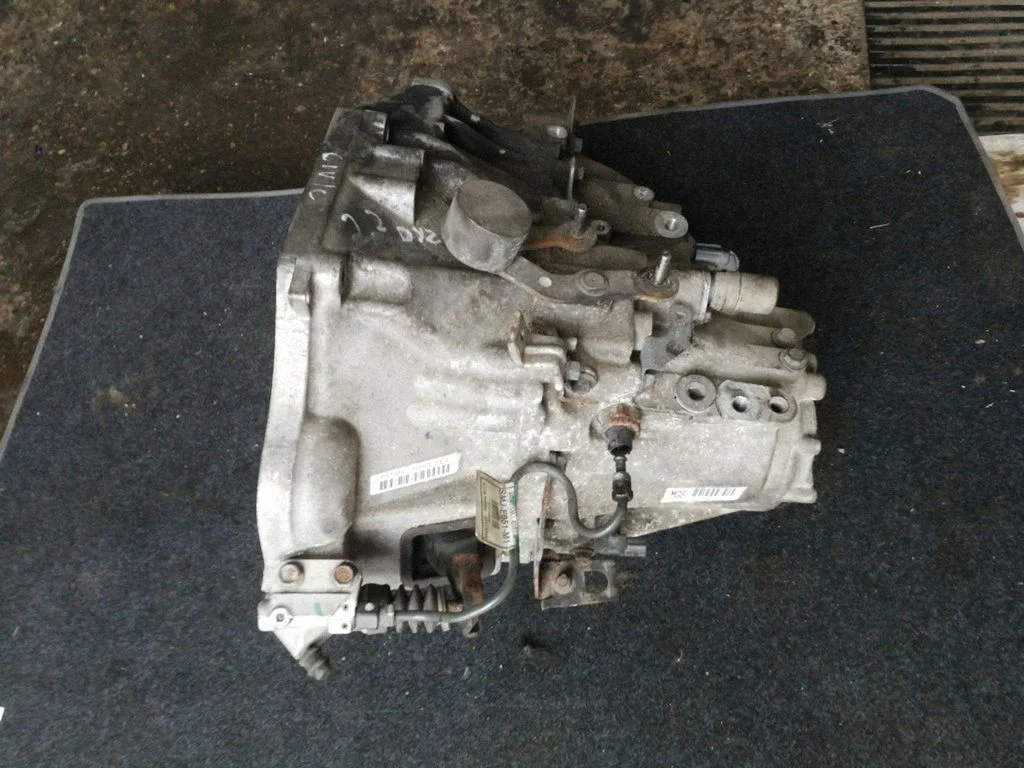 Manual 6 speed gearbox – Honda Civic (2006-2011)