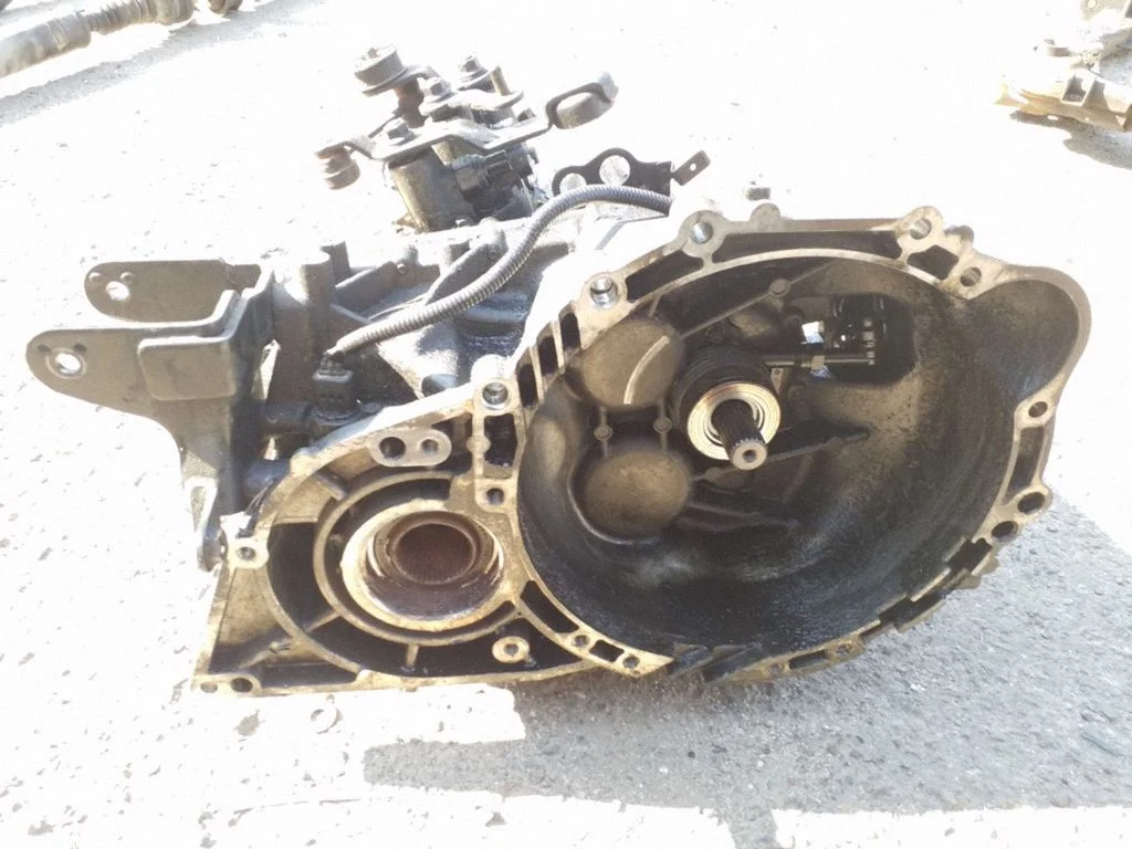 Manual 6 speed gearbox