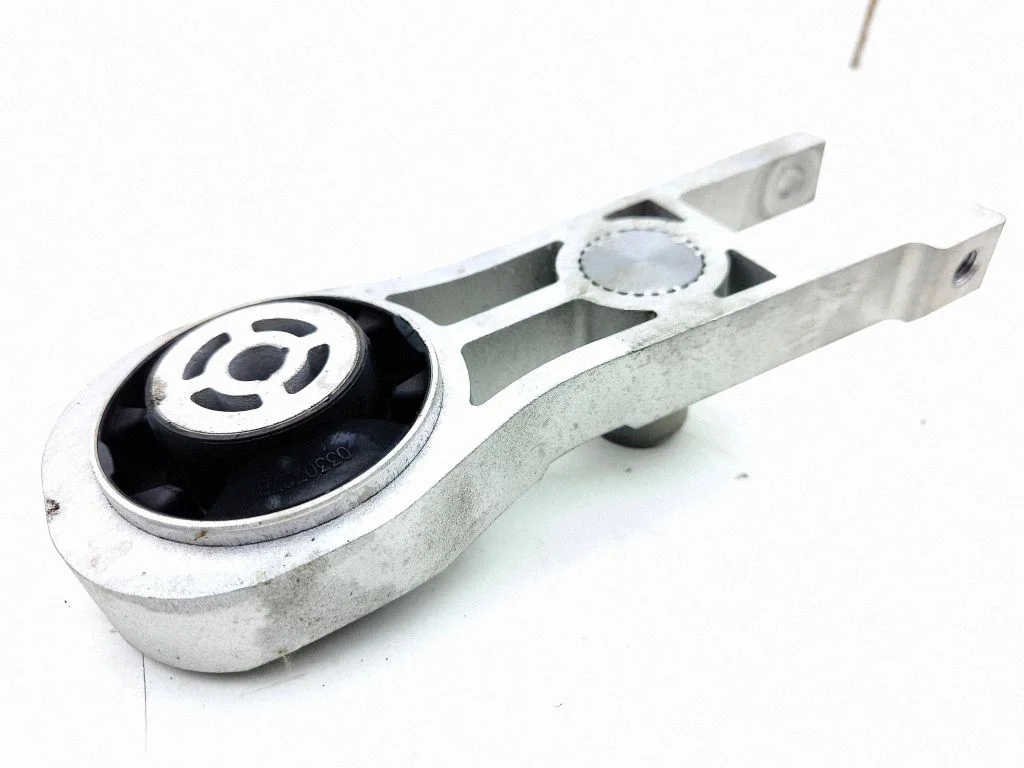 Gearbox mounting bracket 9840717080